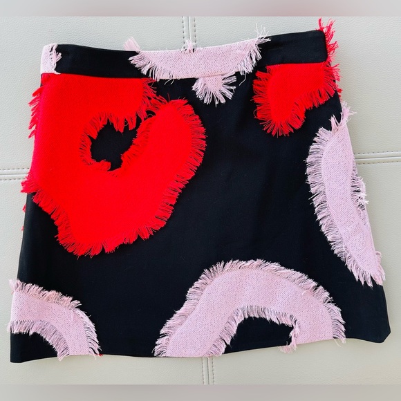 NWT! VERSACE COUTURE Black Mini Skirt w/ Red + Pink Art Deco Design Size 40 - Picture 4 of 15